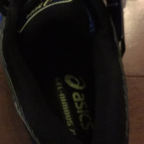 Brand new ASICS shoes - Picture 3 of 4